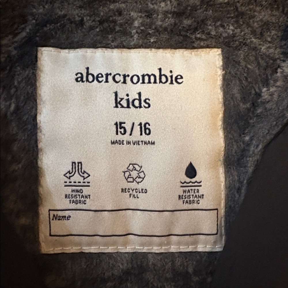 Abercrombie & Fitch Kids Black Puffer Jacket - Picture 4 of 9